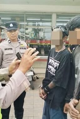 Anak Punk di TL Podo Resahkan Pengguna Jalan, Aksinya Viral di Media Sosial